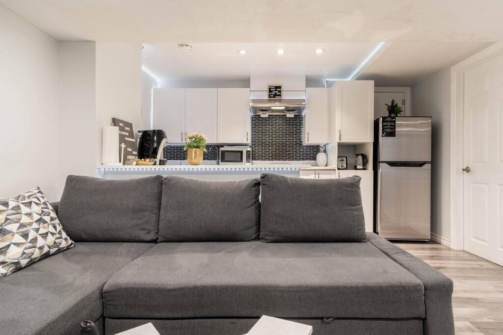 Ferienwohnung Cozy Nest Basement Unit Hamilton Exterior foto