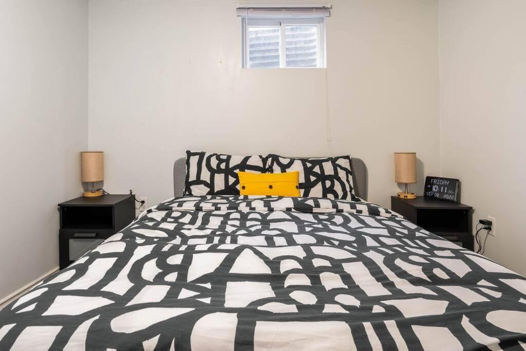 Ferienwohnung Cozy Nest Basement Unit Hamilton Exterior foto