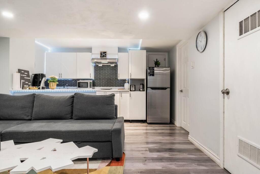 Ferienwohnung Cozy Nest Basement Unit Hamilton Exterior foto